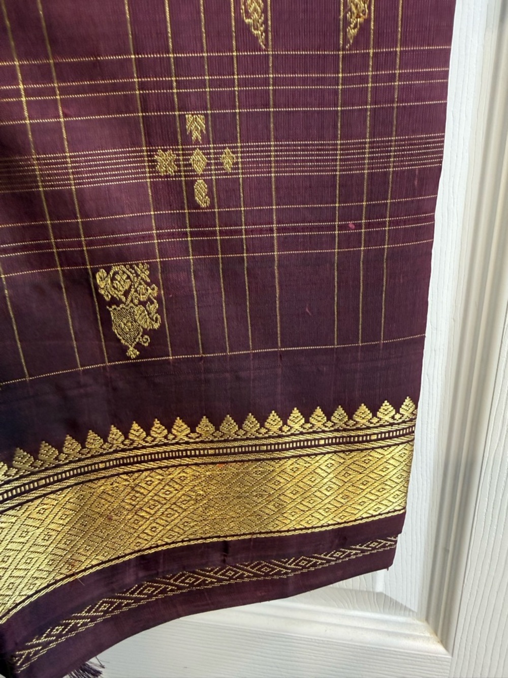 Women's Maroon Kanjivaram Silk Saree with blouse piece - Picture 13 of 13